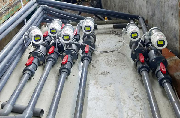 米科品牌鉑金電極電磁流量計的現場圖片 米科品牌鉑金電極電磁流量計的現場圖片